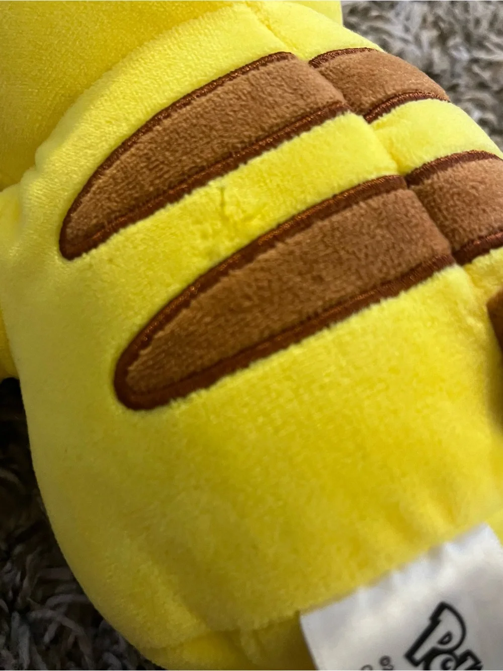 Jazwares Pokémon Pikachu Hawaiian hibiscus flower plush 10”